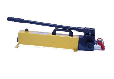 Hydraulic hand pump